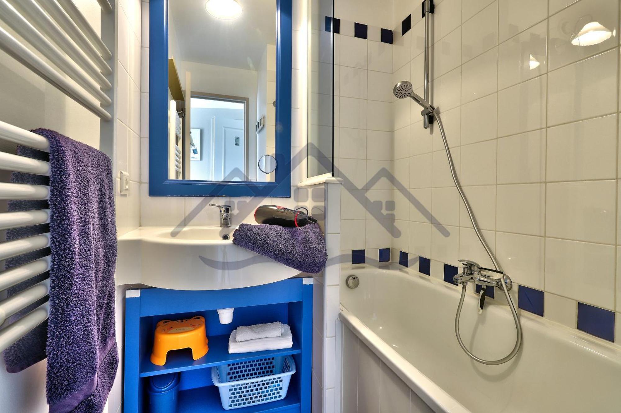 Localise - A06 - Entierement De Plain-Pied Avec Petite Vue Mer - Donnant Sur La Piscine Et Le Jardin - Wifi Inclus - Draps Inclus - Guilvinec Exterior photo