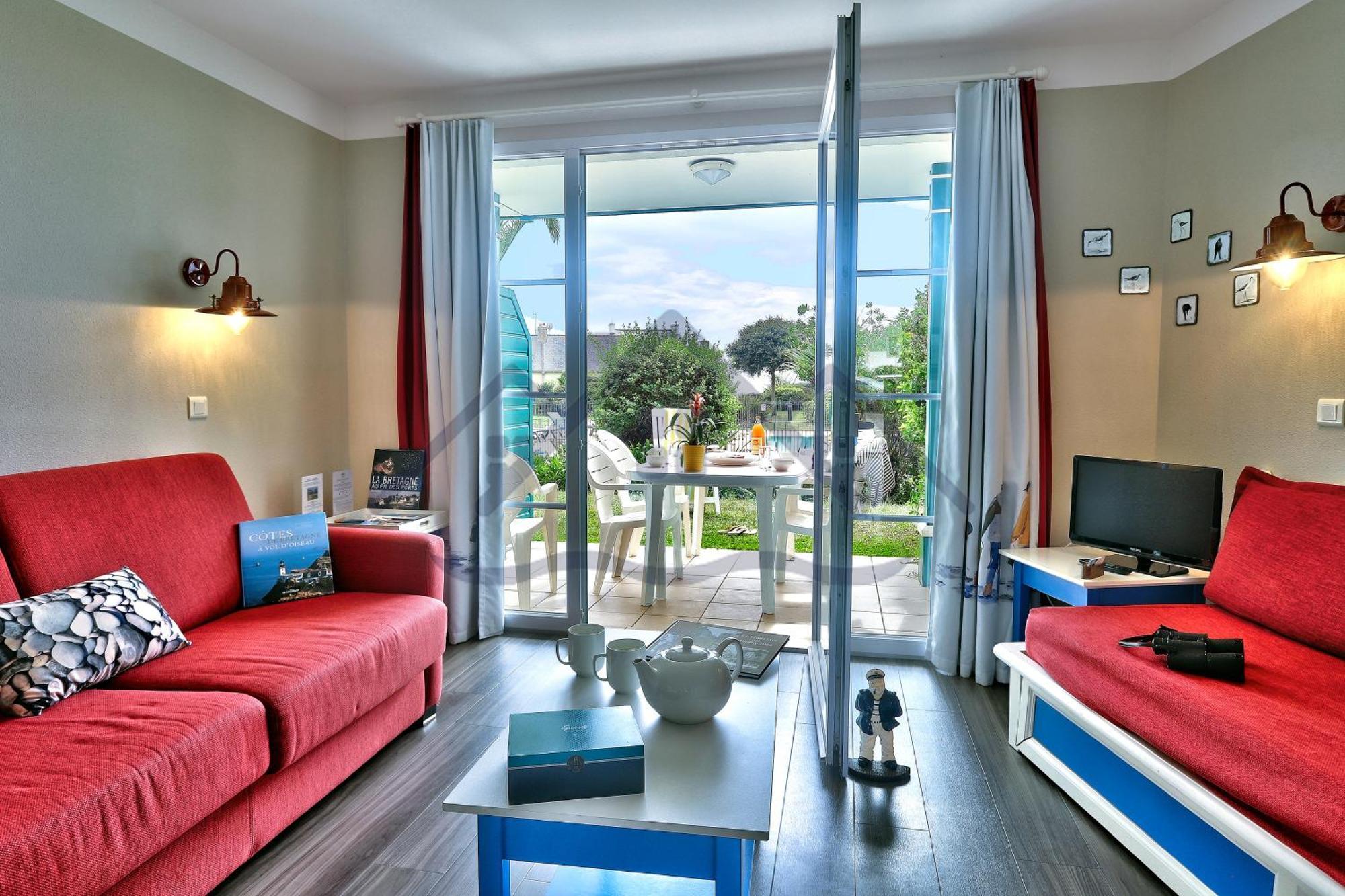 Localise - A06 - Entierement De Plain-Pied Avec Petite Vue Mer - Donnant Sur La Piscine Et Le Jardin - Wifi Inclus - Draps Inclus - Guilvinec Exterior photo