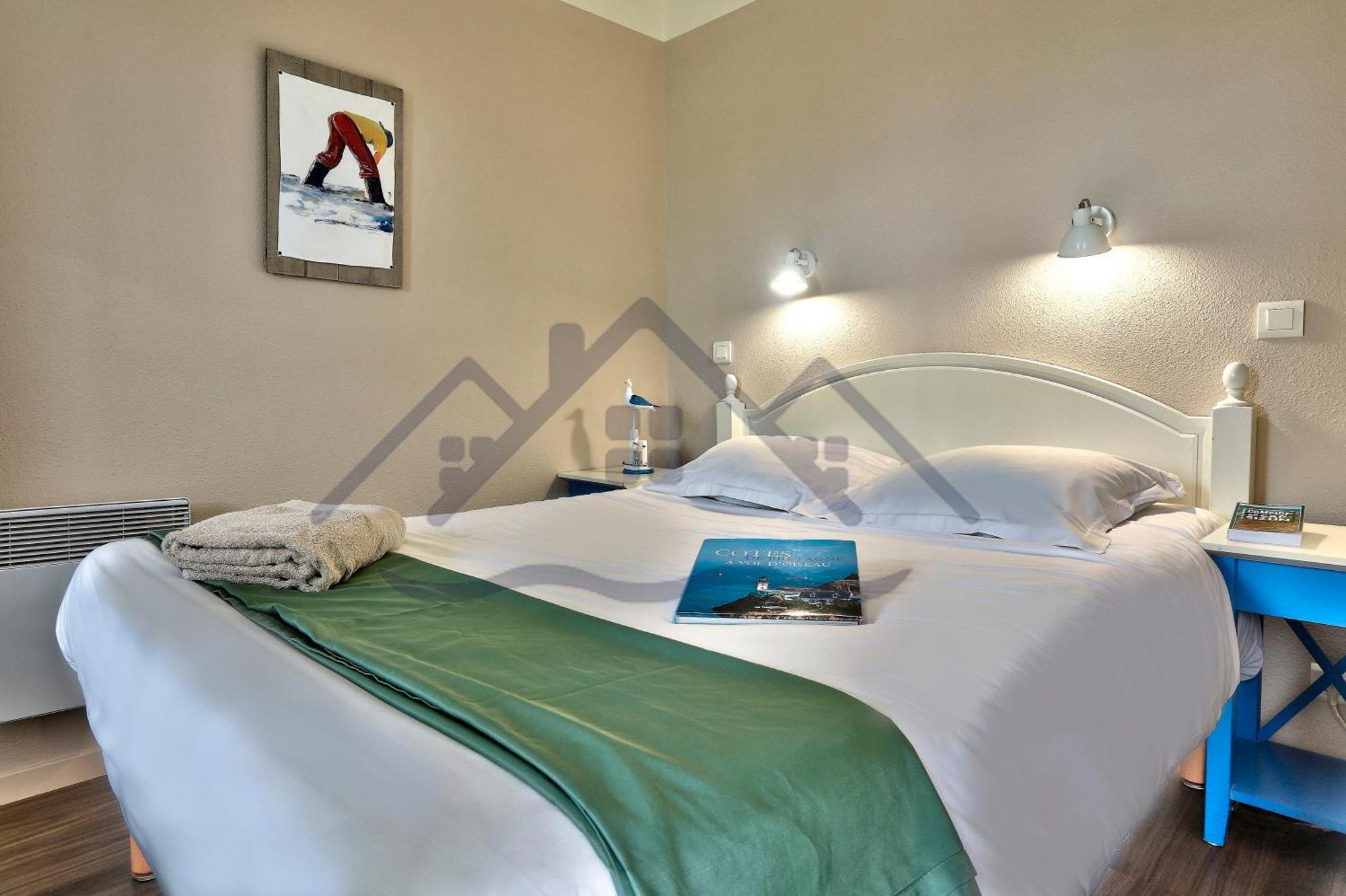 Localise - A06 - Entierement De Plain-Pied Avec Petite Vue Mer - Donnant Sur La Piscine Et Le Jardin - Wifi Inclus - Draps Inclus - Guilvinec Exterior photo